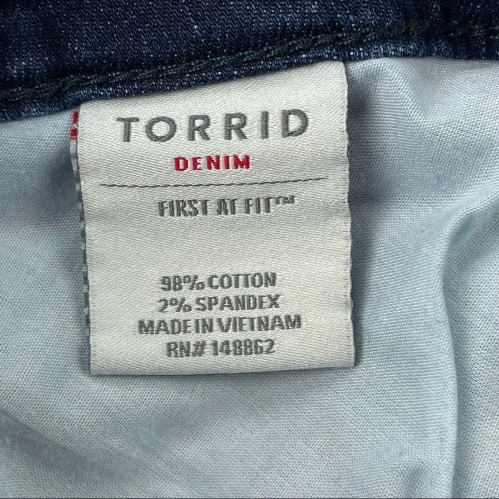Torrid Women's Classic Skinny Boyfriend Jeans Size 16 R medium wash - Picture 5 of 12